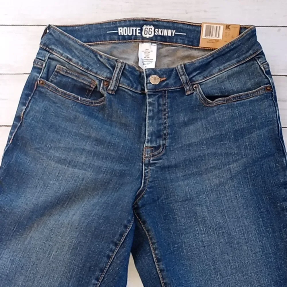 Women's Mid Rise Skinny Jeans